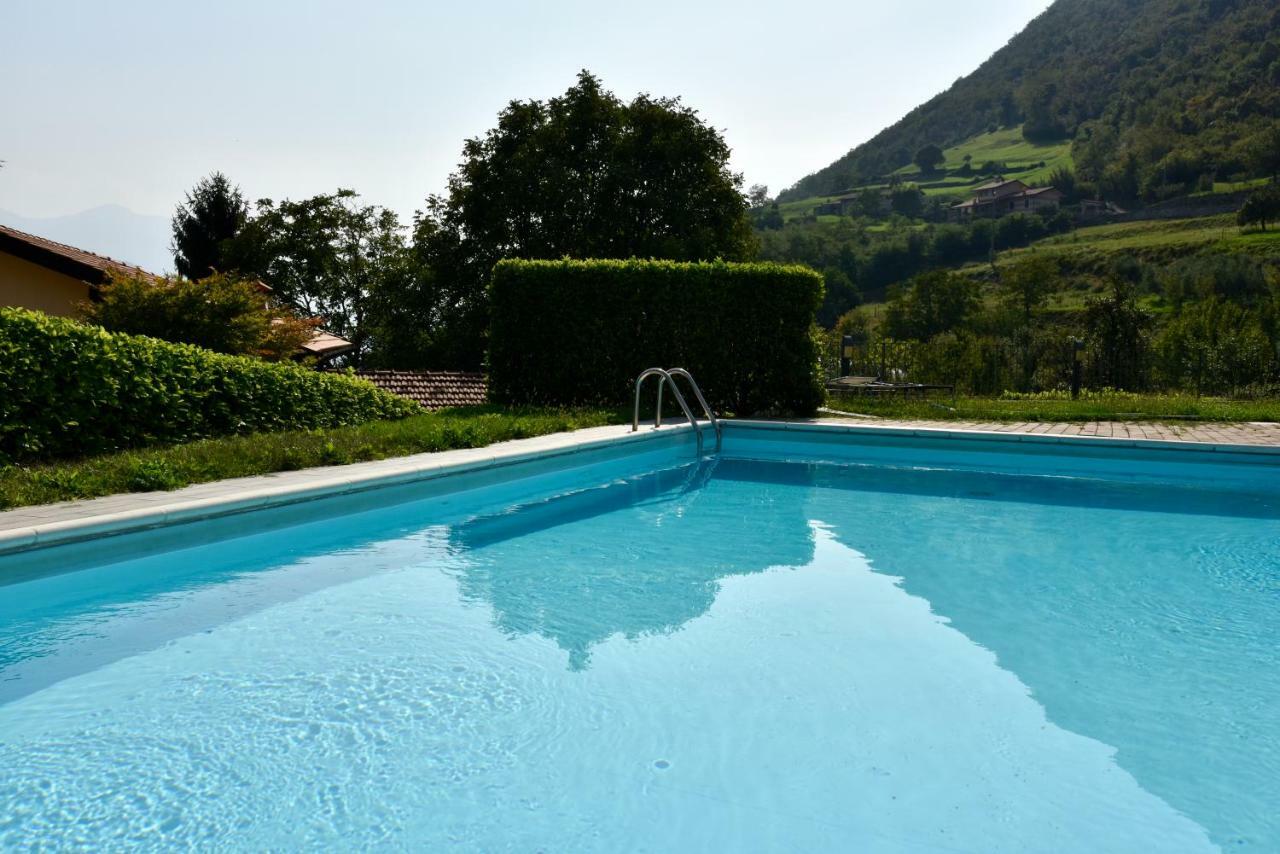 Holiday Apartment Albachiara Tavernola Bergamasca Exterior photo