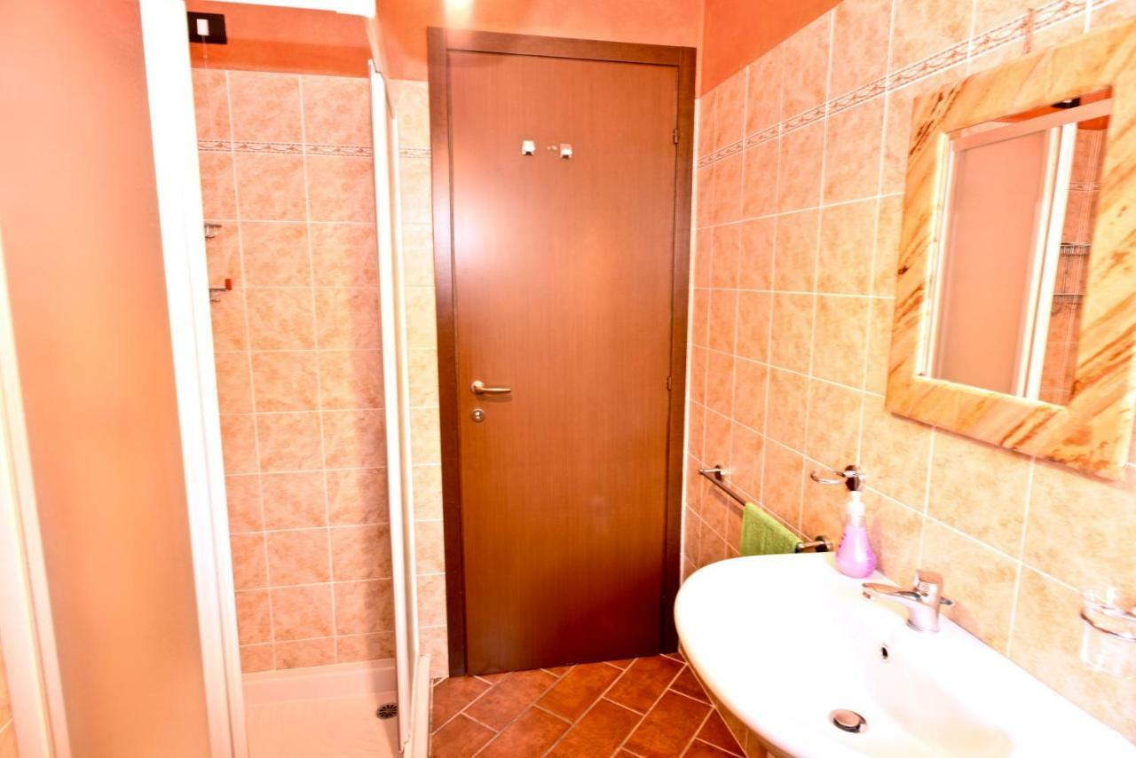 Holiday Apartment Albachiara Tavernola Bergamasca Exterior photo