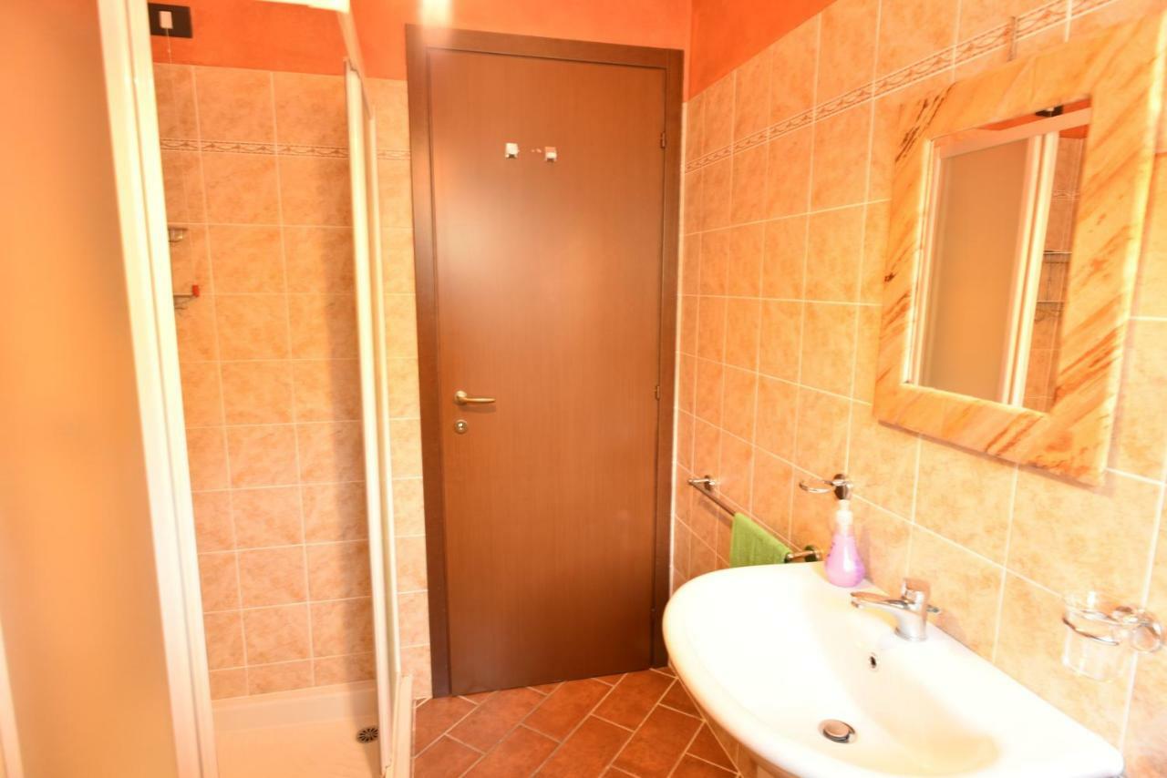 Holiday Apartment Albachiara Tavernola Bergamasca Exterior photo